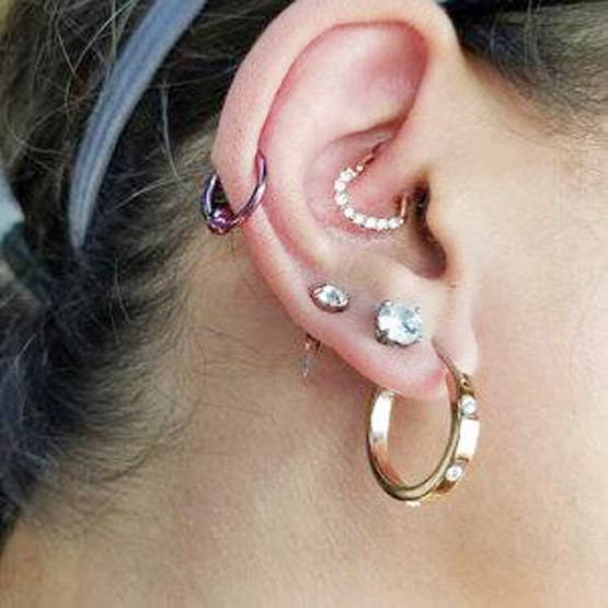 NEET: परीक्षा केंद्र में पेन-पेंसिल के अलावा इन चीजों पर भी रोक