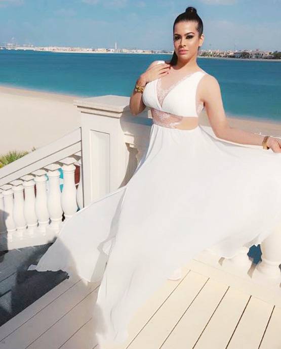 संजय दत्त की बेटी ने पोस्ट की बोल्ड तस्वीर, Ex वाइफ ने किया ये कमेंट