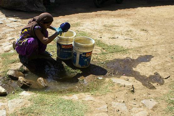 पानी खरीदने के लिए नहीं थे पैसे, 70 साल के इस शख्स ने खोदा कुआं