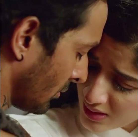 'पलटन' के डायरेक्टर जेपी दत्ता की बेटी को डेट कर रहा ये एक्टर?