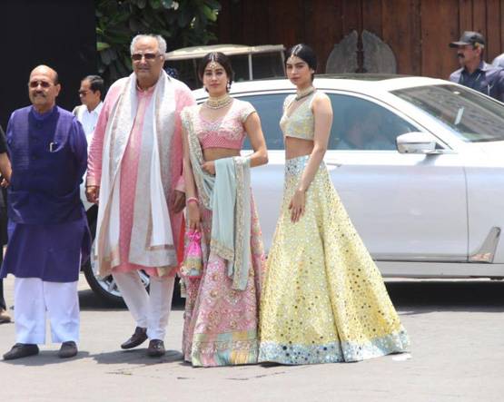 पहली फोटो: दुल्हन के लिबास में सोनम कपूर, कुछ ही सेकंड में वायरल