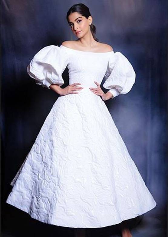 प्यार में धोखा खा चुकी हैं सोनम, बताया था सबसे खराब अनुभव