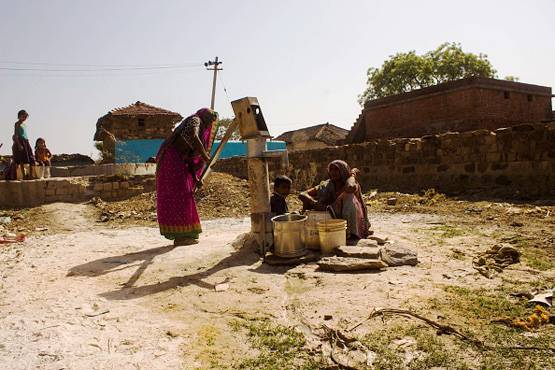 पानी खरीदने के लिए नहीं थे पैसे, 70 साल के इस शख्स ने खोदा कुआं