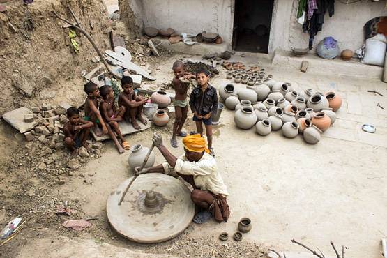 पानी खरीदने के लिए नहीं थे पैसे, 70 साल के इस शख्स ने खोदा कुआं