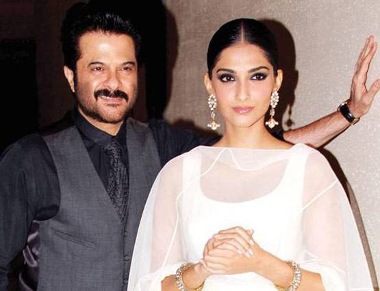 पापा अनिल और 6 भाइयों की 'हां' के बाद तय हुई सोनम-आनंद की शादी!