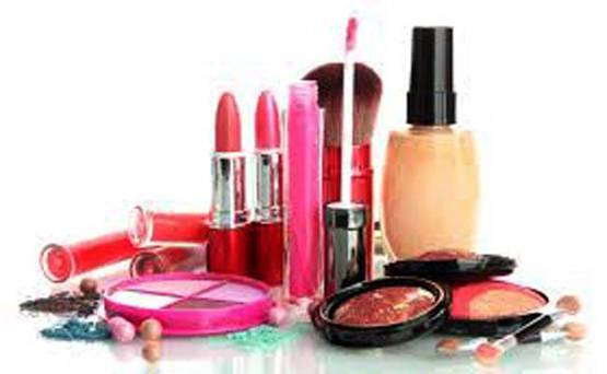 गर्मी की छुट्टियां मनाने जा रहे हैं? याद रखें ये 9 बातें