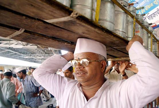 न MBA-न मैनेजमेंट की पढ़ाई, फिर भी बड़े-बड़े CEO हैं इनके मुरीद