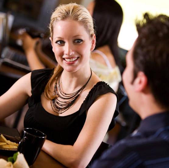 इन 6 तरीकों से वापस पाएं रिश्ते में खोया हुआ रोमांस