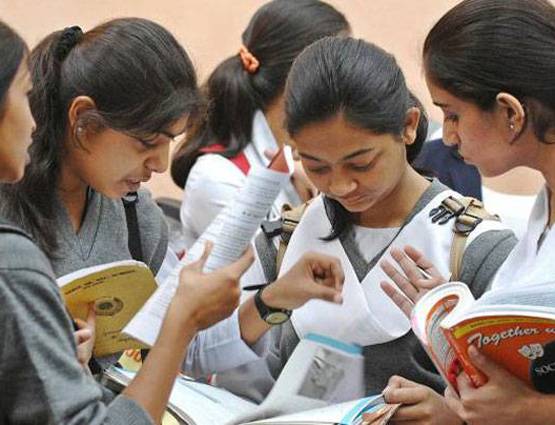 DPS रोहिणी में लड़कियों के लिए ड्रेस कोड, पहनें इस रंग के अंडरगार्मेंट्स