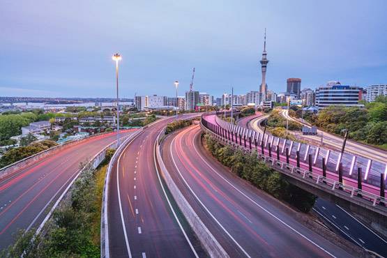 भारत के लाइसेंस से इन 8 देशों में चला सकते हैं गाड़ी!