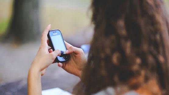 लड़की ने BF को भेजी नई ड्रेस में तस्वीर, हो गया 'कांड'