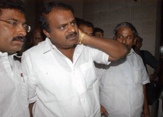 'एक्ट्रेस राधिका के साथ अब रिलेशनशिप में नहीं हैं कुमारस्वामी'