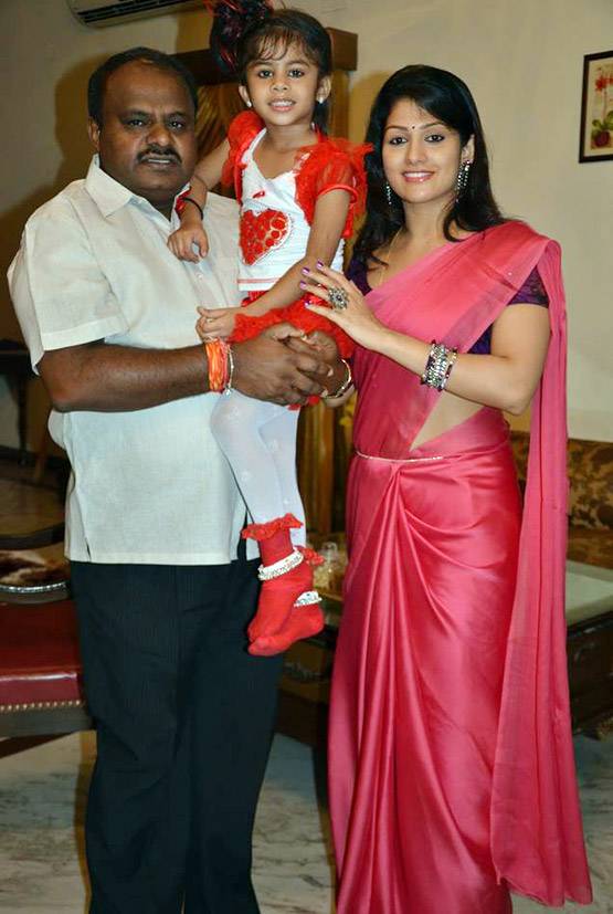 क्या एचडी कुमारस्वामी की हैं दो पत्नियां? हाईकोर्ट भी गया था केस