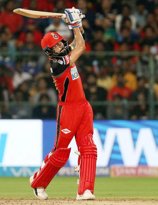 कोहली के रोमांटिक गिफ्ट पर अनुष्‍का ने KISS कर कहा 'थैंक्‍यू लव'