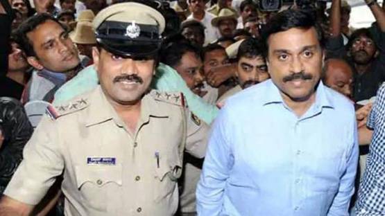 जानें, कर्नाटक का बल्लारी कैसे बना था काली कमाई का गढ़