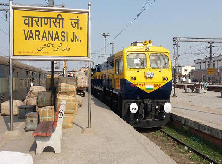 ये हैं देश के 10 सबसे गंदे रेलवे स्टेशन, लिस्ट में वाराणसी भी शामिल