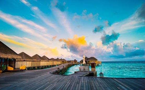 गर्मी की छुट्टियां मनाने जा रहे हैं? याद रखें ये 9 बातें