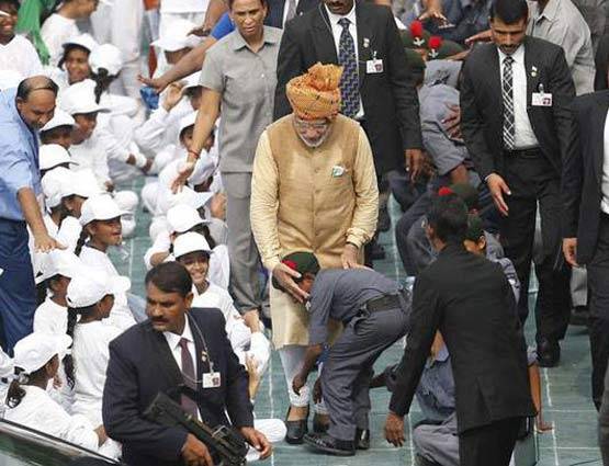 खास हैं मोदी के कमांडो और उनकी कार, जानें- कैसे होती है सुरक्षा