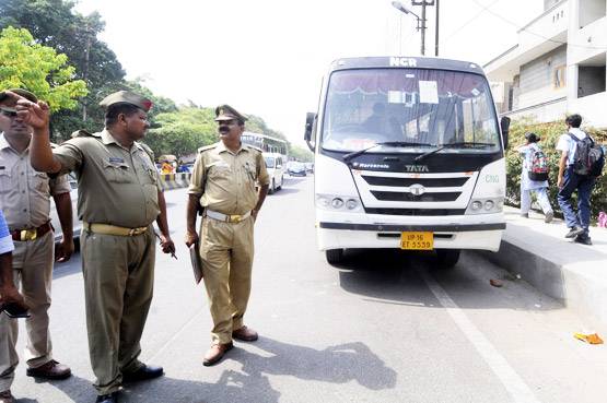 'मौत' के बाद घर लौटी महिला! परिजनों ने कर दिया था अंतिम संस्कार