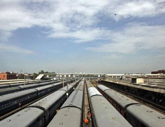 रेल टिकट कन्फर्म होने के बाद भी बदलें यात्री का नाम, जानें कैसे?