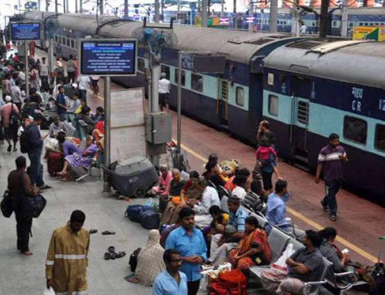 रेल टिकट कन्फर्म होने के बाद भी बदलें यात्री का नाम, जानें कैसे?