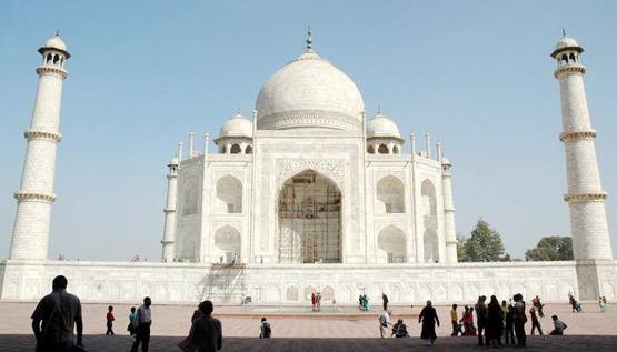 ताजमहल बदल रहा है रंग, सफेद से क्‍यों हो गया हरा, जानें वजह
