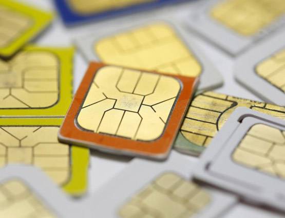 अलर्ट! आधार-मोबाइल लिंक करने के नाम पर फ्रॉड, बरतें ये सावधानियां