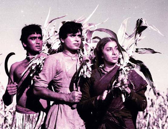 भेष बदलकर नरगिस को छेड़ते थे सुनील दत्त, ऐसी थी इनकी प्रेम कहानी