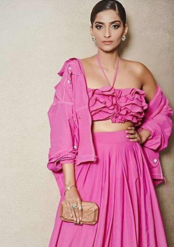 प्यार में धोखा खा चुकी हैं सोनम, बताया था सबसे खराब अनुभव