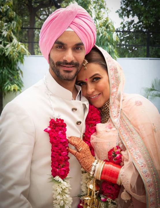 शादी के बाद USA निकला ये जोड़ा, जानें कब होगा रिसेप्शन?