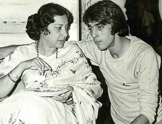 संजय दत्त की 308 गर्लफ्रेंड, मां की नकली कब्र पर ले जाते थे लड़कियां