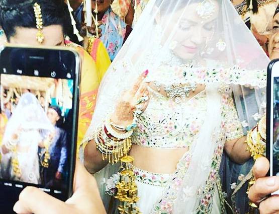 किन्नर के रोल से चर्चित हुई एक्ट्रेस ने की शादी, देखें Inside Photos