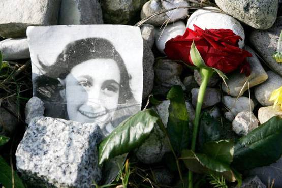 वर्ल्ड वॉर 2 के बाद फेमस हुई थी ऐन फ्रैंक की डायरी, लिखा था ये सब