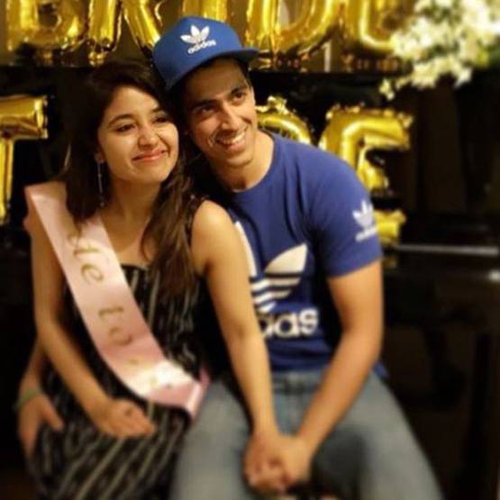 एक और एक्ट्रेस कर रही शादी, मेहंदी में यूं बताई अपनी लव स्टोरी