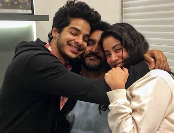 मस्ती में जाह्नवी, कहा- हॉलीवुड से था ऑफर, लेकिन धड़क के लिए छोड़ा