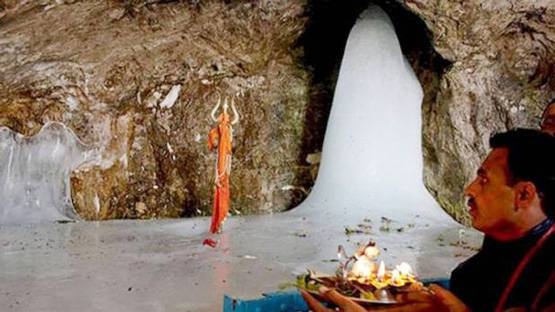 आज भी अनसुलझे हैं अमरनाथ गुफा के ये रहस्य!