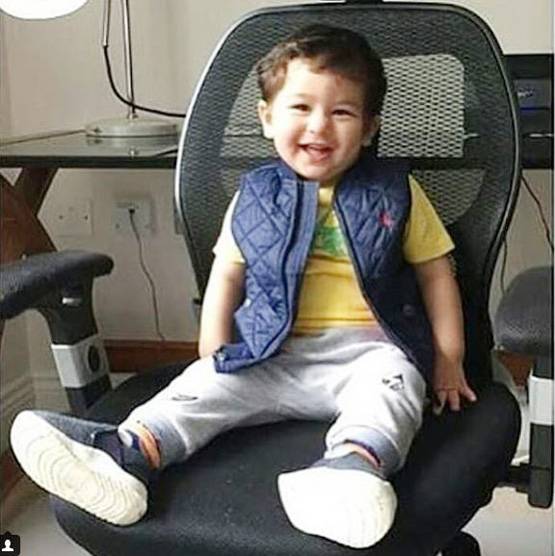 लंदन में करीना-सैफ के साथ तैमूर की मस्ती, तस्वीरें वायरल