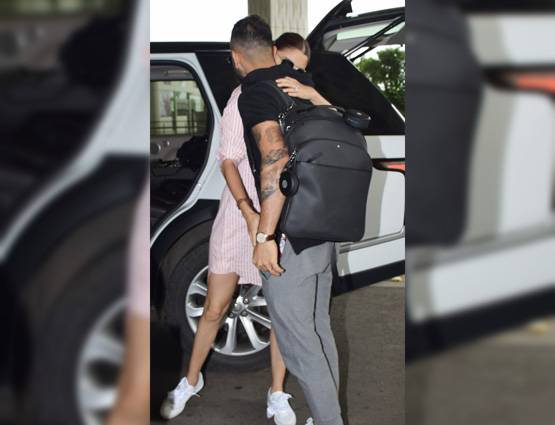 विराट को एयरपोर्ट छोड़ने आईं अनुष्का, गले लगाकर किया विदा