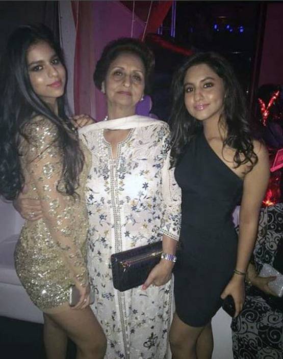 लंदन के क्लब में सुहाना का स्टाइलिश अवतार, फोटो वायरल