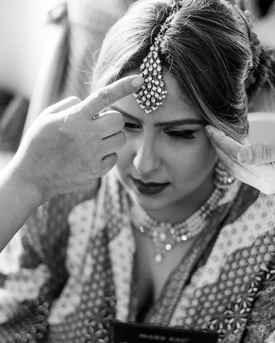 जानें, सोशल मीडिया पर क्यों छा गई ये NRI दुल्हन!