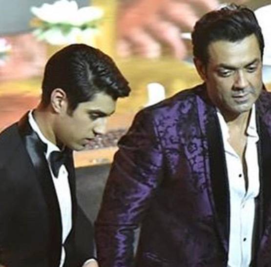 इतना बड़ा हुआ बॉबी का बेटा आर्यमन, नजर आया तो लोग देखते ही रहे