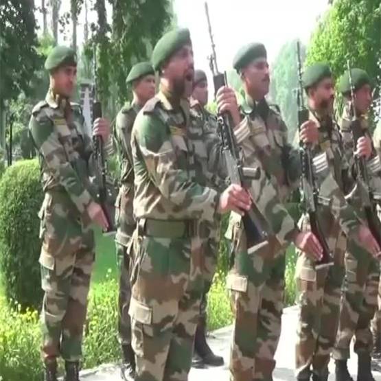 शहीद के पिता बोले- फौजी मारता है या मरता है, सेना में जाना न करें बंद