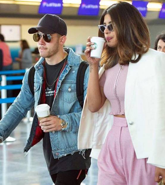 इंस्टाग्राम पर फ्लर्ट चैट के बाद प्रियंका-निक एयरपोर्ट पर साथ