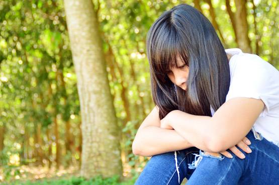 क्या आप भी बात-बात पर रो देते हैं? जानिए क्या है वजह