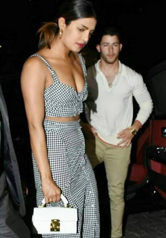 निक संग अफेयर पर प्रियंका की मुहर! एक-दूजे का हाथ थामे दिखे