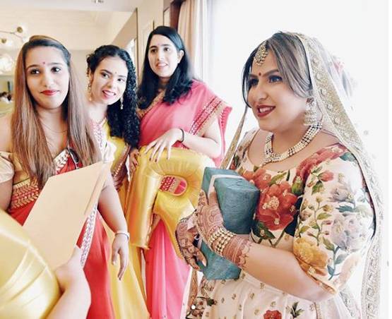 जानें, सोशल मीडिया पर क्यों छा गई ये NRI दुल्हन!