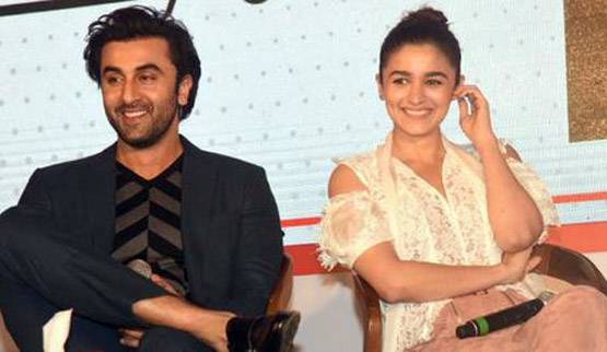 चर्चा में रणबीर-आलिया का अफेयर, ऐसे शुरू हुई लव स्टोरी
