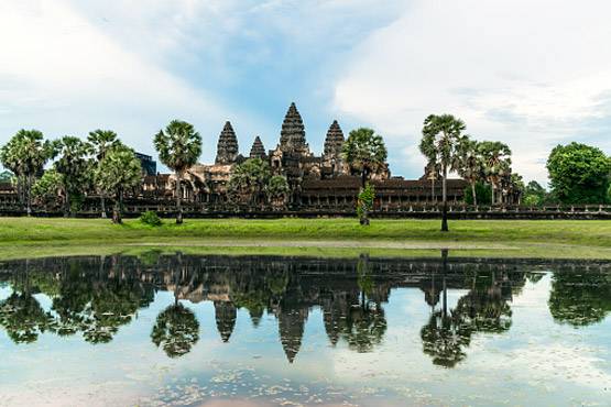 जून में घूमें ये 7 विदेशी जगहें, 70 हजार रुपये से कम आएगा खर्च