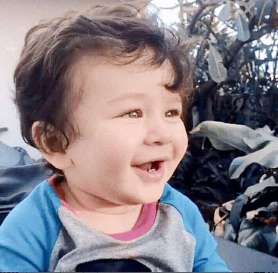 लंदन में करीना-सैफ के साथ तैमूर की मस्ती, तस्वीरें वायरल