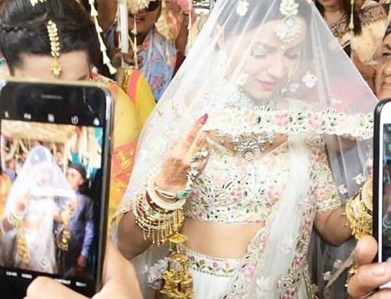 किन्नर के रोल से चर्चित हुई एक्ट्रेस ने की शादी, देखें Inside Photos